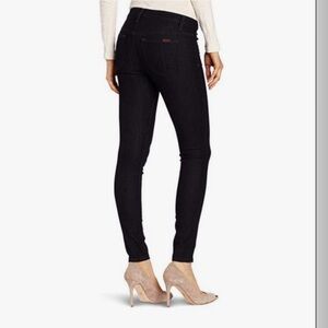 Joe’s Jeans - Lucy Skinny Ankle Jeans - Size 26